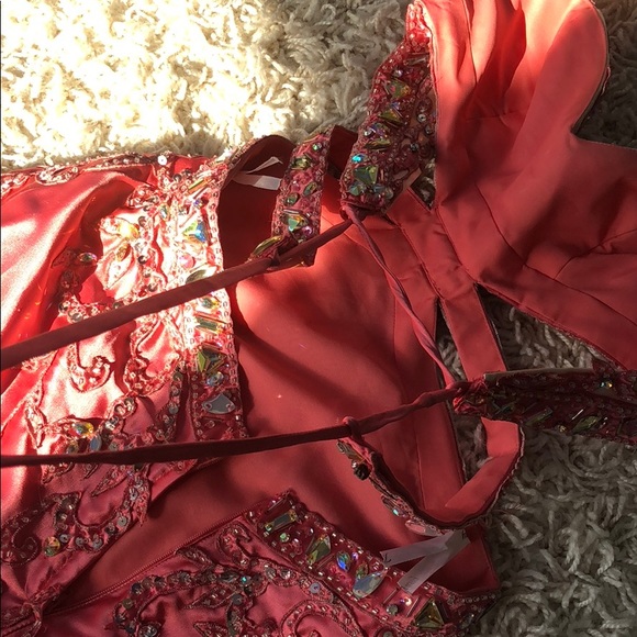 PROM DRESS - Picture 7 of 8